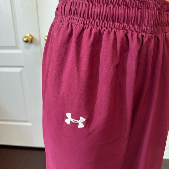 Reebok maroon track pants mesh lined (XS) - Picture 4 of 7